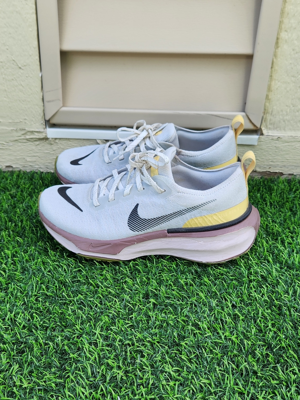 Authentic Size 7 Women's Nike ZoomX Invincible Run Flyknit 3 Shoes DR2660-005